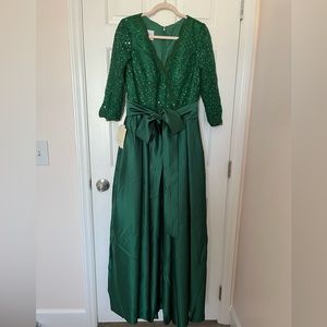 Ball Gown / Formal Dress